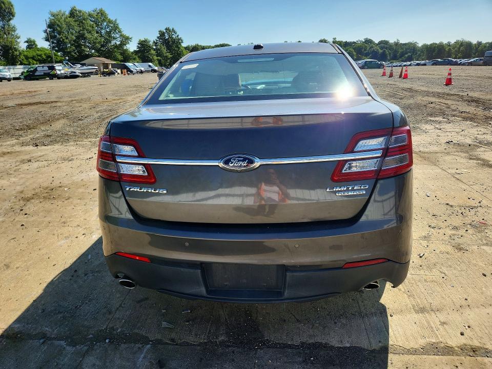 Photo 6 from auction – 2015 FORD TAURUS with VIN 1FAHP2F87FG108967