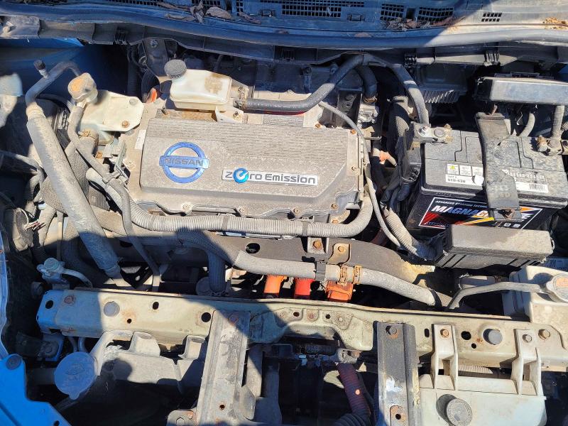 Photo 7 from auction – 2011 NISSAN LEAF with VIN JN1AZ0CP9BT007472