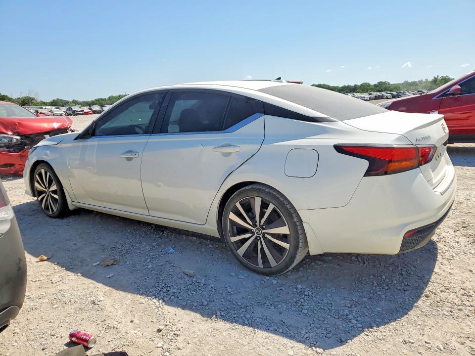 Photo 2 from auction – 2019 NISSAN ALTIMA with VIN 1N4BL4CV2KN315781
