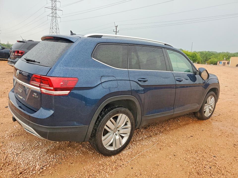 Photo 3 from auction – 2019 VOLKSWAGEN ATLAS with VIN 1V2UR2CA9KC530815