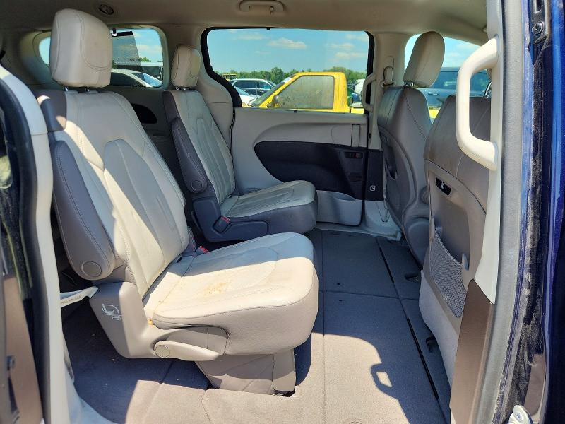 Photo 11 from auction – 2018 CHRYSLER PACIFICA with VIN 2C4RC1BG5JR197818