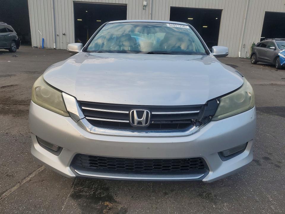 Photo 5 from auction – 2014 HONDA ACCORD with VIN 1HGCR2F72EA133574