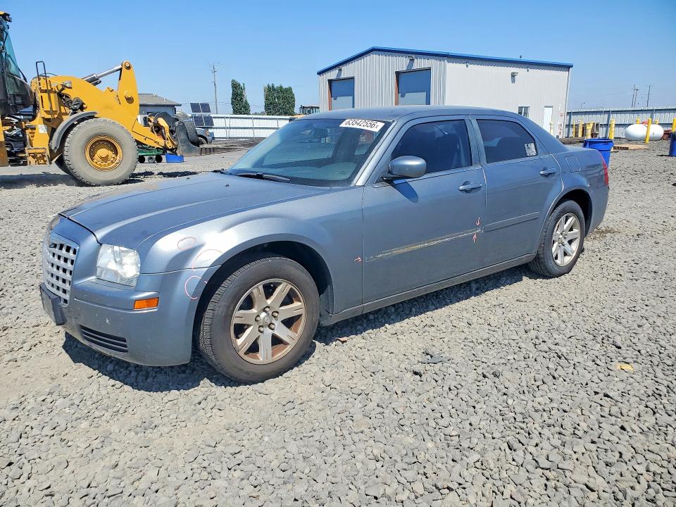 CHRYSLER 300 2006 z numerem VIN 2C3LA43R46H152156 - Zdjęcie z aukcji