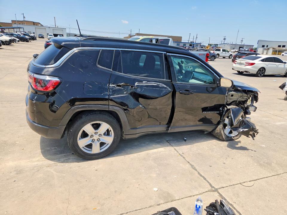Photo 3 from auction – 2022 JEEP COMPASS with VIN 3C4NJCBB8NT103518