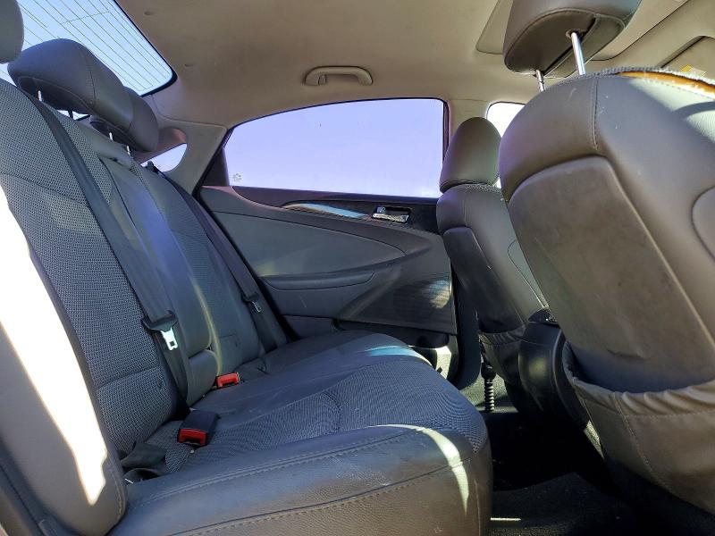 Photo 10 from auction – 2014 HYUNDAI SONATA with VIN 5NPEC4AC0EH811823