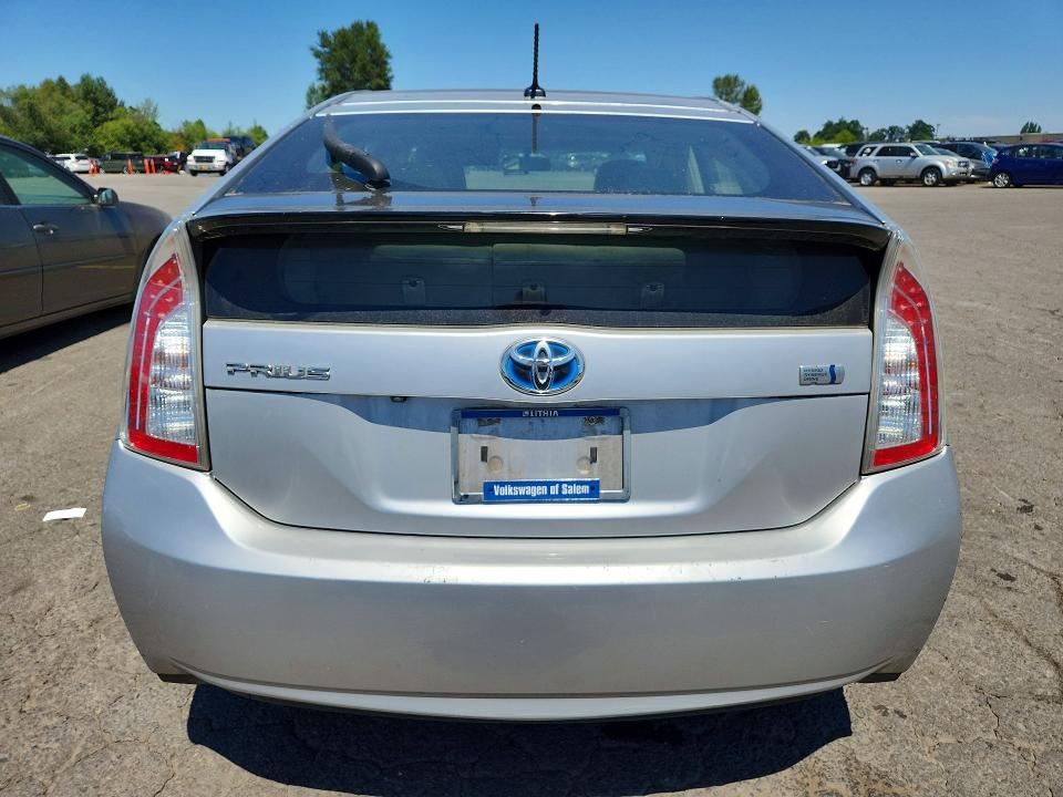 Photo 6 from auction – 2014 TOYOTA PRIUS with VIN JTDKN3DU9E1823634
