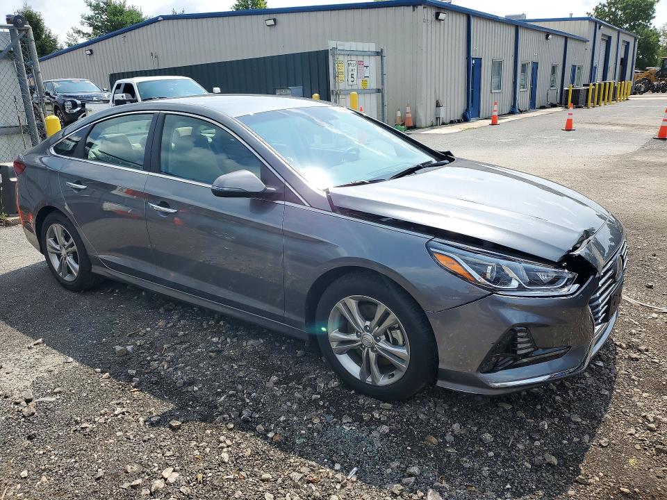 Photo 4 from auction – 2018 HYUNDAI SONATA with VIN 5NPE34AFXJH659067