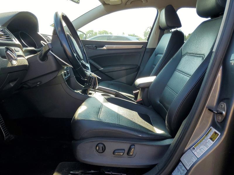 Photo 7 from auction – 2017 VOLKSWAGEN PASSAT with VIN 1VWDT7A31HC079650