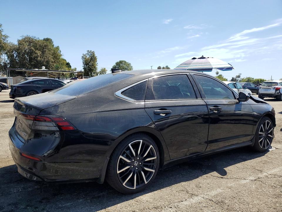 Photo 3 from auction – 2025 HONDA ACCORD with VIN 1HGCY2F83SA030333