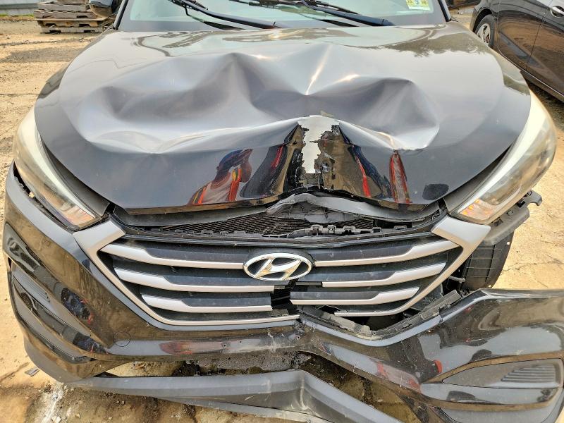 Photo 11 from auction – 2017 HYUNDAI TUCSON with VIN KM8J23A45HU570562