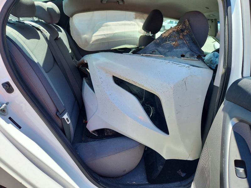 Photo 10 from auction – 2016 HYUNDAI ELANTRA with VIN 5NPDH4AE8GH654799