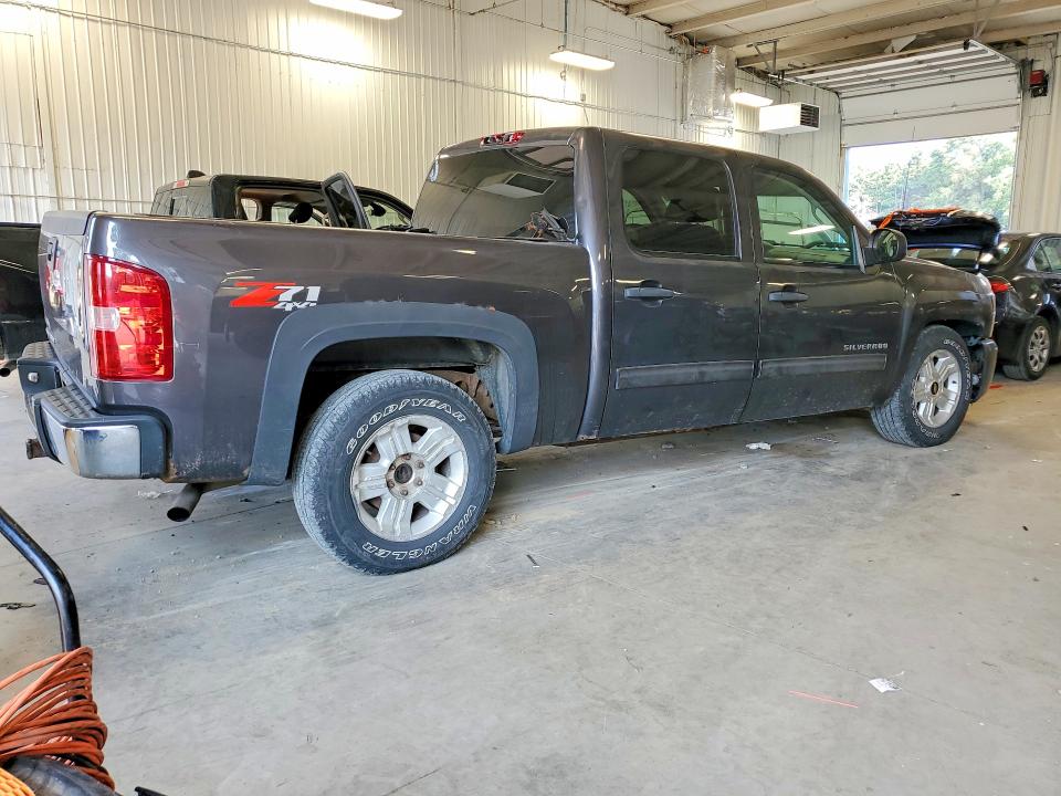 Photo 3 from auction – 2011 CHEVROLET SILVERADO with VIN 3GCPKSE30BG206182