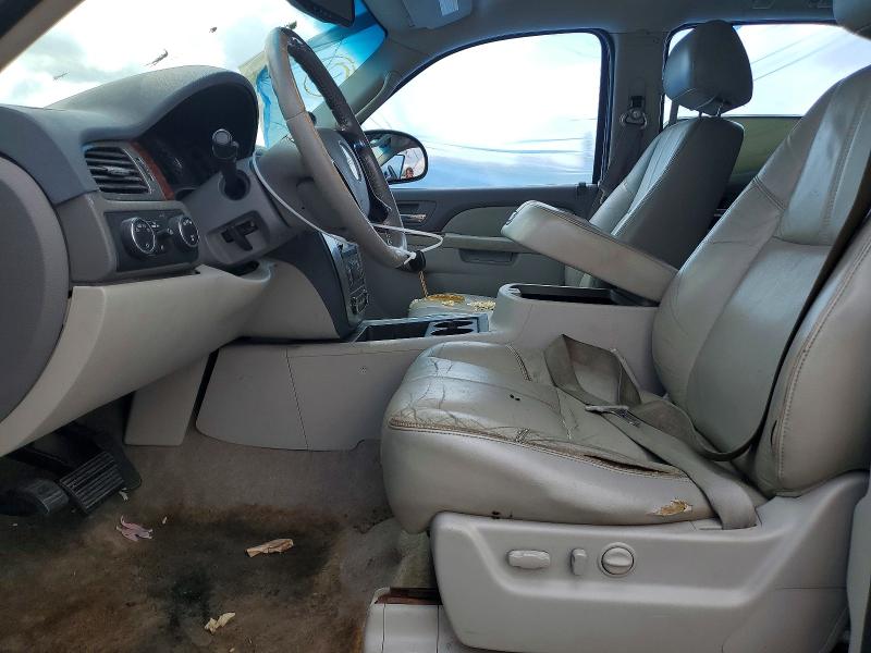 Photo 7 from auction – 2011 GMC YUKON with VIN 1GKS2CE06BR109420