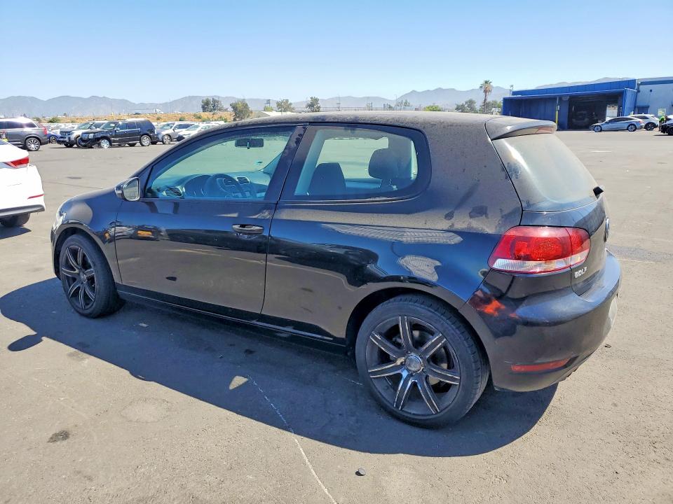 Photo 2 from auction – 2011 VOLKSWAGEN GOLF with VIN WVWAB7AJ9BW172901