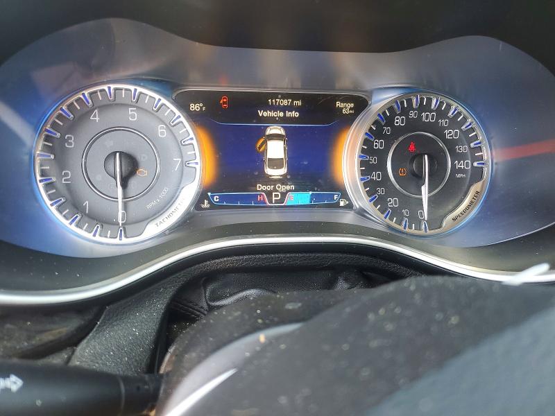Photo 9 from auction – 2015 CHRYSLER 200 with VIN 1C3CCCCB0FN545201