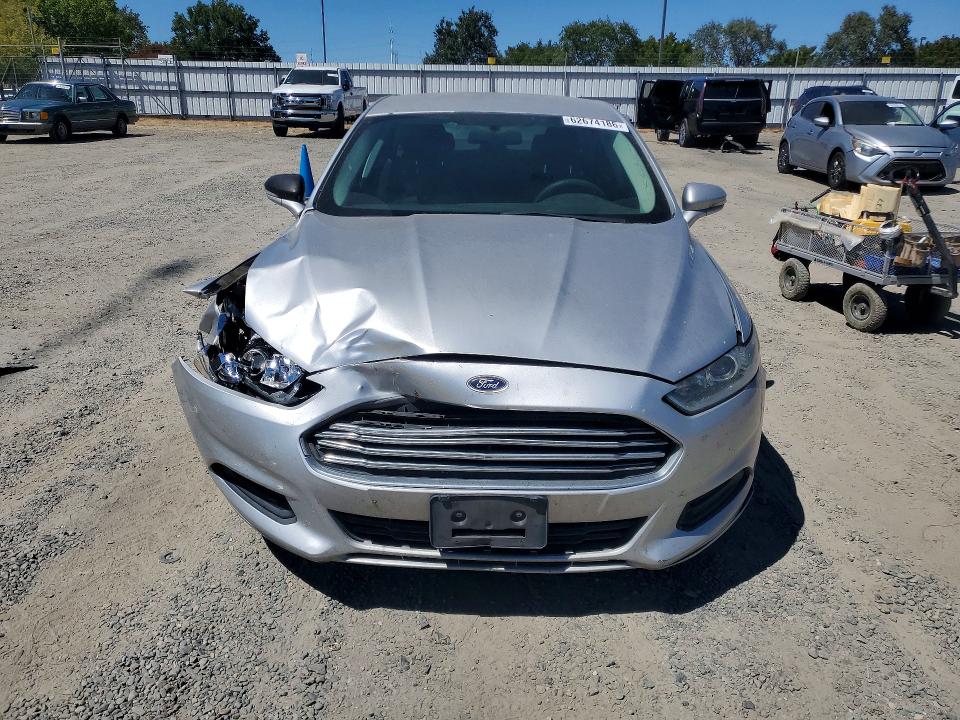 Photo 5 from auction – 2016 FORD FUSION with VIN 3FA6P0H74GR134520