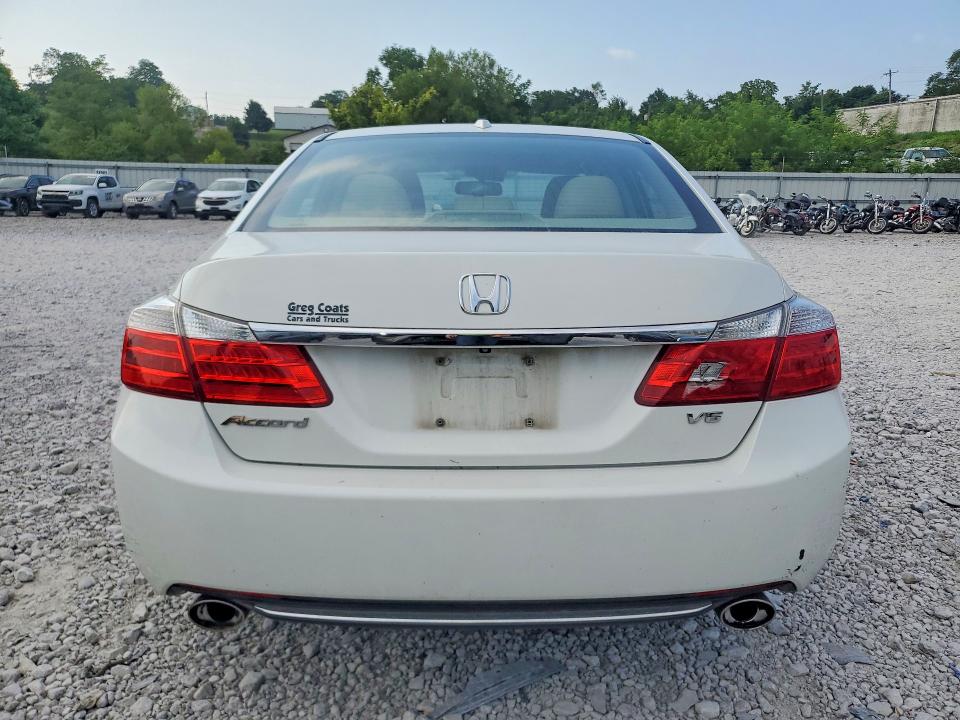 Photo 6 from auction – 2015 HONDA ACCORD with VIN 1HGCR3F82FA012334