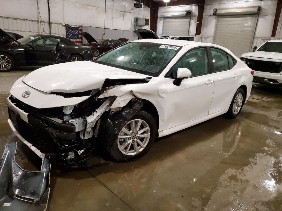 Photo 1 from auction – 2025 TOYOTA CAMRY with VIN 4T1DBADK8SU015026
