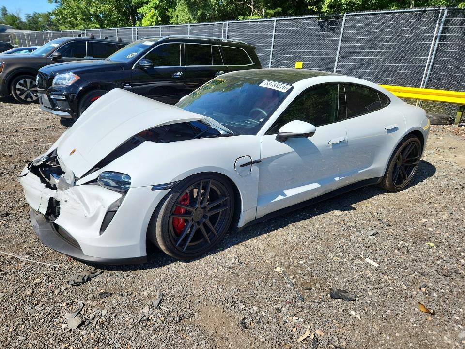 2021 PORSCHE TAYCAN