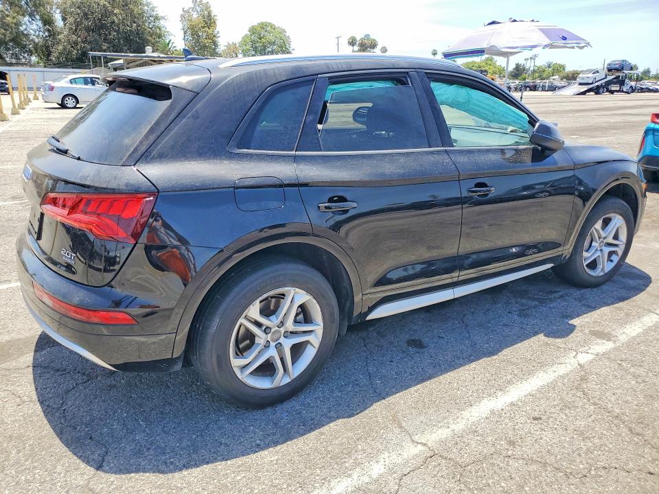 Photo 3 from auction – 2018 AUDI Q5 with VIN WA1ANAFY9J2006954