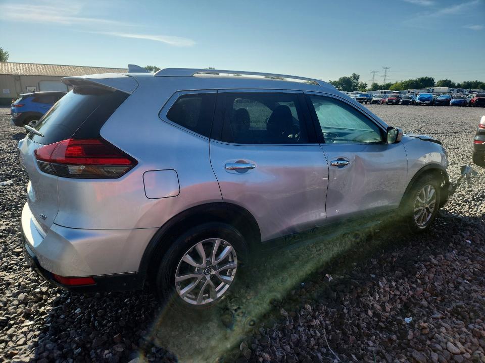 Photo 3 from auction – 2017 NISSAN ROGUE with VIN KNMAT2MT0HP518866