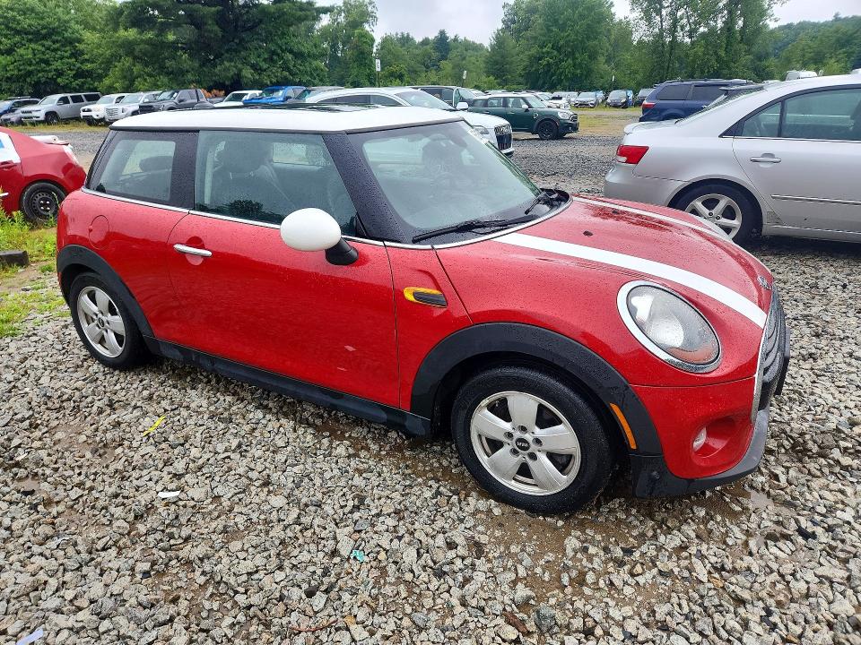 Photo 4 from auction – 2016 MINI COOPER with VIN WMWXP5C59G3B76018