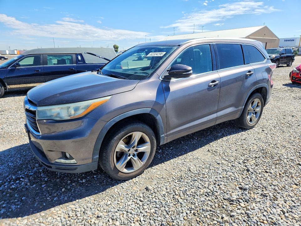 TOYOTA HIGHLANDER 2015 with VIN 5TDYKRFH0FS081201 - Photo from auction