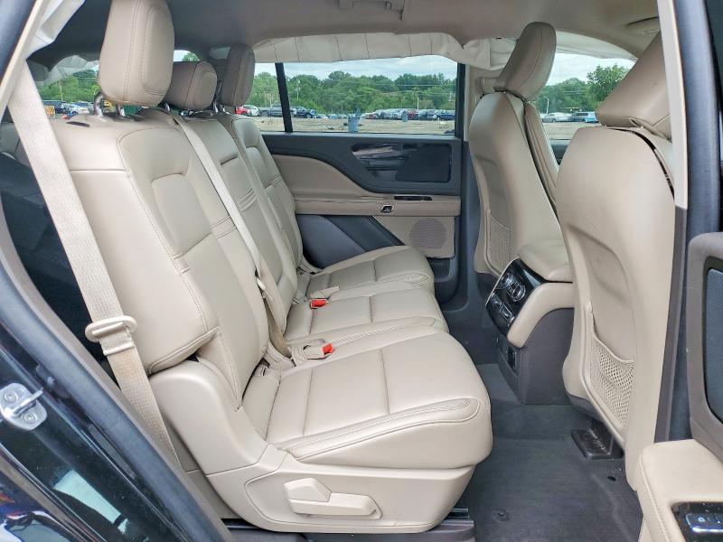 Photo 11 from auction – 2023 LINCOLN AVIATOR with VIN 5LM5J6XC2PGL18945