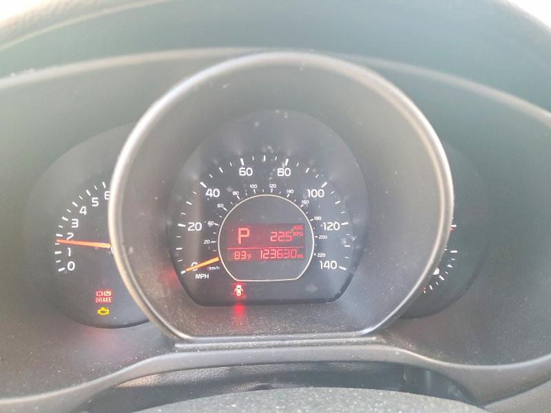 Photo 9 from auction – 2015 KIA SOUL with VIN KNDJN2A24F7167754