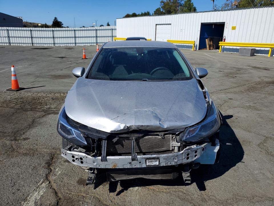 Снимка 5 от търг – 2019 CHEVROLET CRUZE с VIN 1G1BE5SM7K7107184