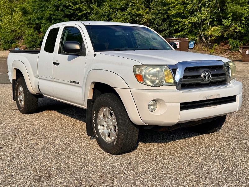 TOYOTA TACOMA 2010 with VIN 5TEUU4EN9AZ748510 - Photo from auction