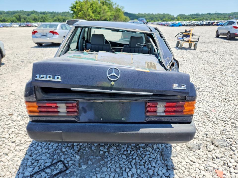 Photo 6 from auction – 1985 MERCEDES-BENZ 190 with VIN WDBDB22C0FF116575