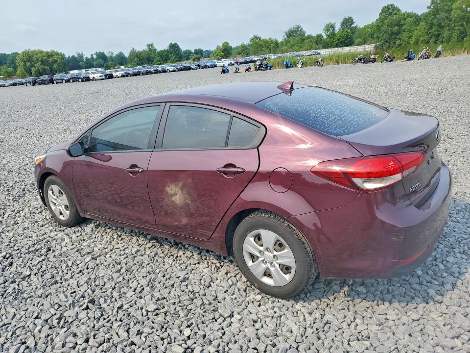 Photo 2 from auction – 2018 KIA FORTE with VIN 3KPFK4A76JE176728