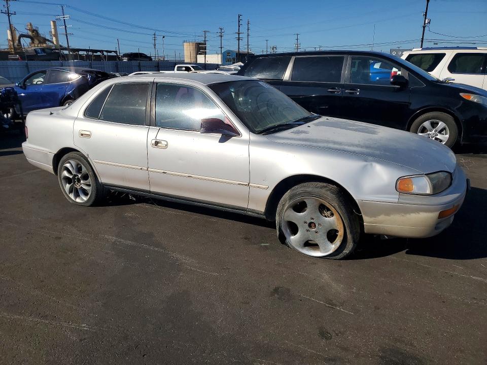 Photo 4 from auction – 1996 TOYOTA CAMRY with VIN 4T1BF12K4TU120842
