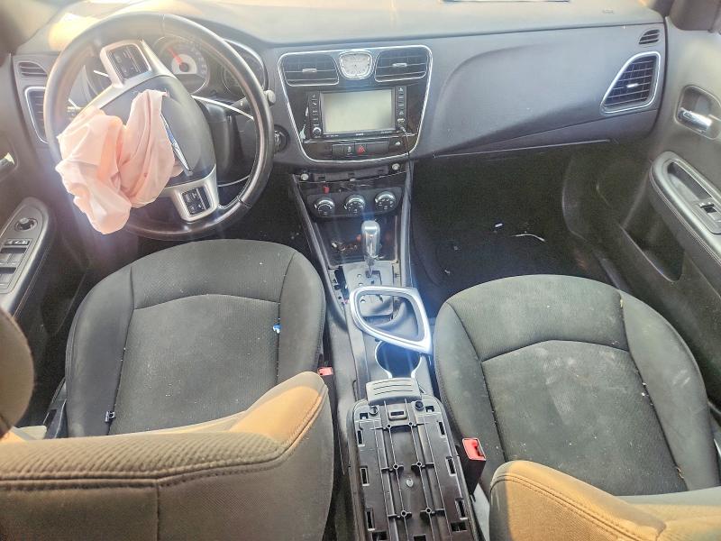 Photo 8 from auction – 2011 CHRYSLER 200 with VIN 1C3BC1FB6BN602460