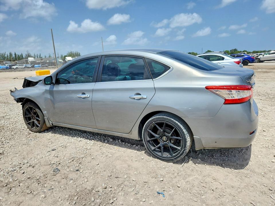Photo 2 from auction – 2014 NISSAN SENTRA with VIN 3N1AB7AP5EL641385