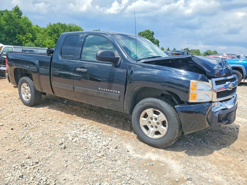 Photo 4 from auction – 2008 CHEVROLET SILVERADO with VIN 1GCEC19048Z220304