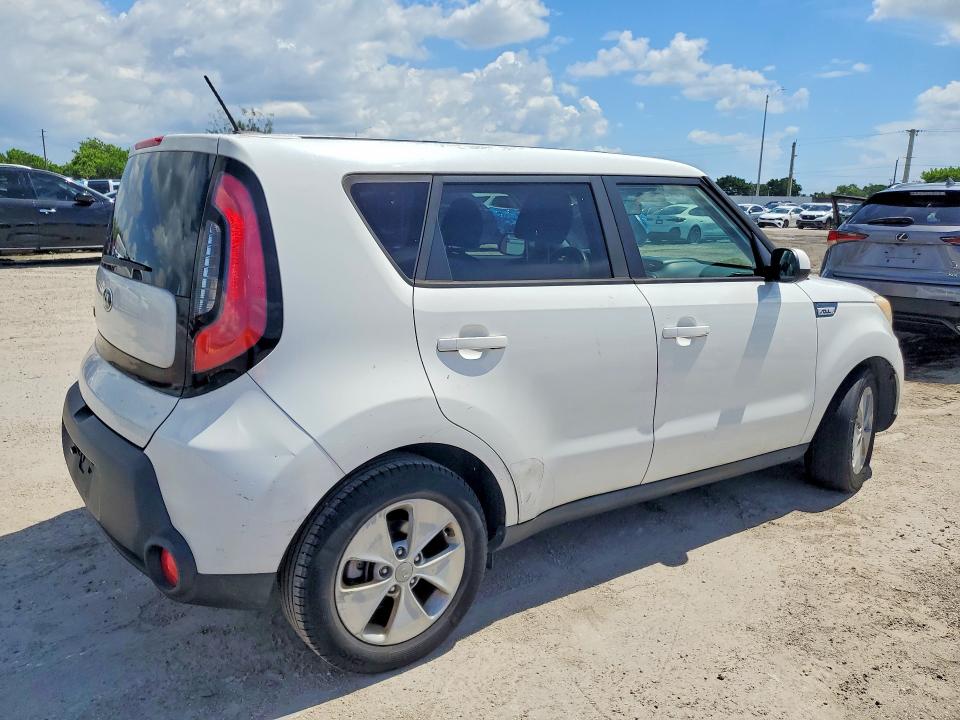 Photo 3 from auction – 2016 KIA SOUL with VIN KNDJN2A22G7285500