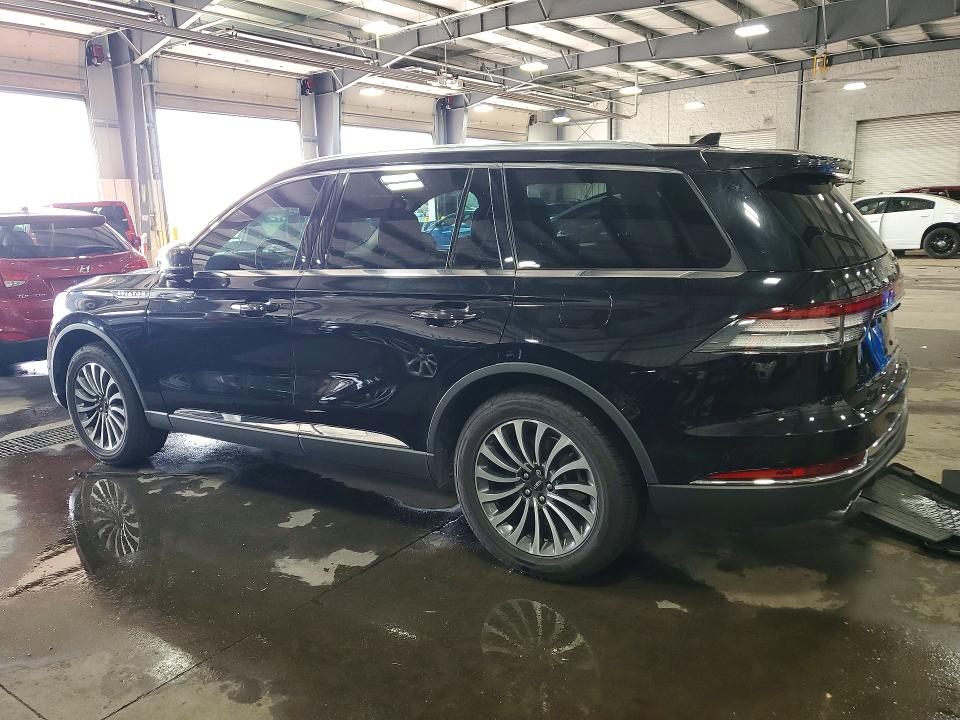 Photo 2 from auction – 2020 LINCOLN AVIATOR with VIN 5LM5J7XC8LGL14351