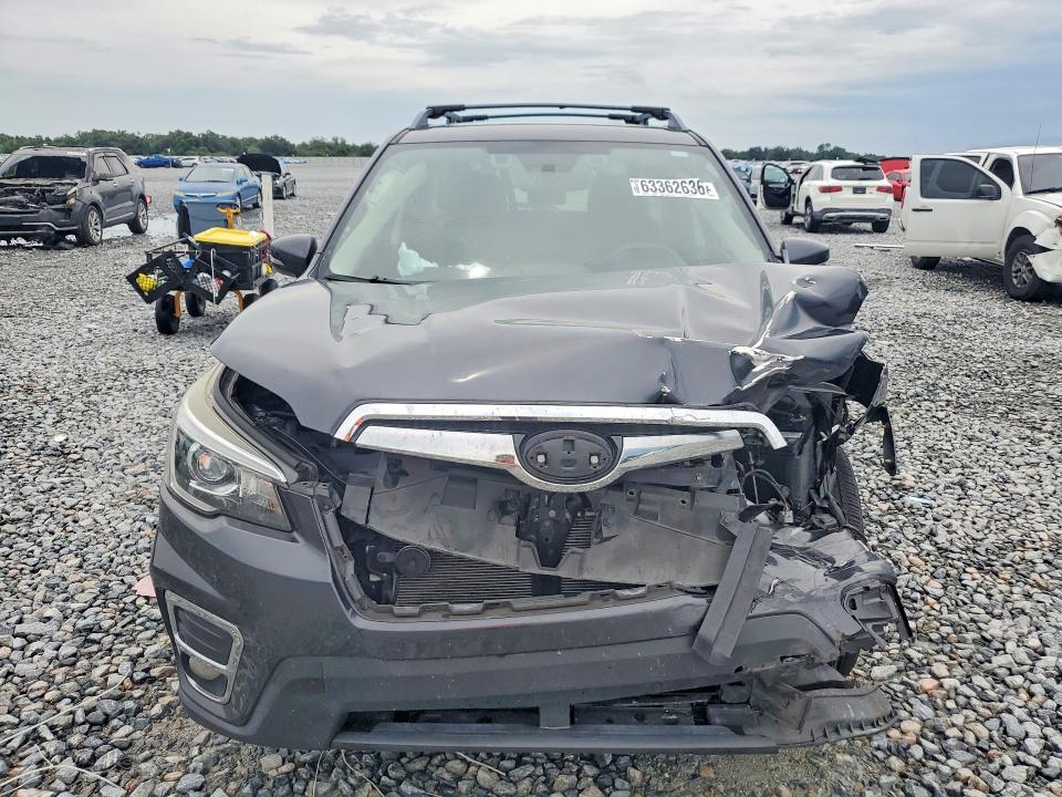 Photo 5 from auction – 2019 SUBARU FORESTER with VIN JF2SKAUCXKH559607