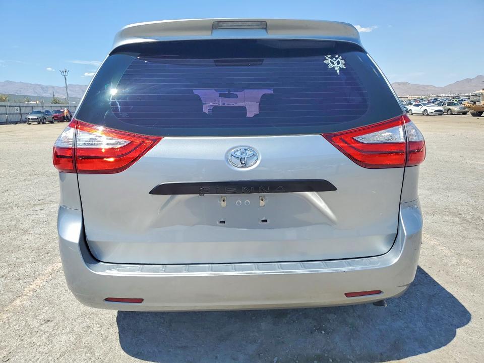 Photo 6 from auction – 2016 TOYOTA SIENNA with VIN 5TDZK3DC7GS761557