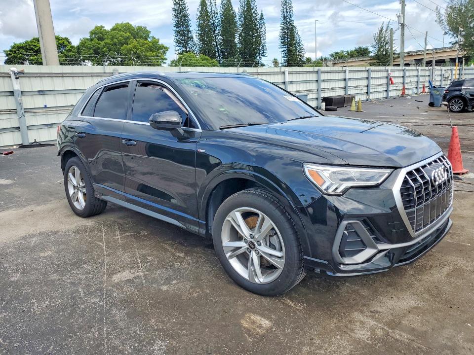 صورة رقم 4 من المزاد - 2022 AUDI Q3 مع VIN WA1EECF39N1081456