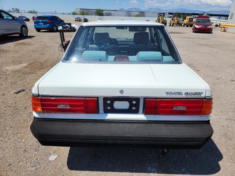 Photo 6 from auction – 1986 TOYOTA CAMRY with VIN JT2SV12E3G0430715