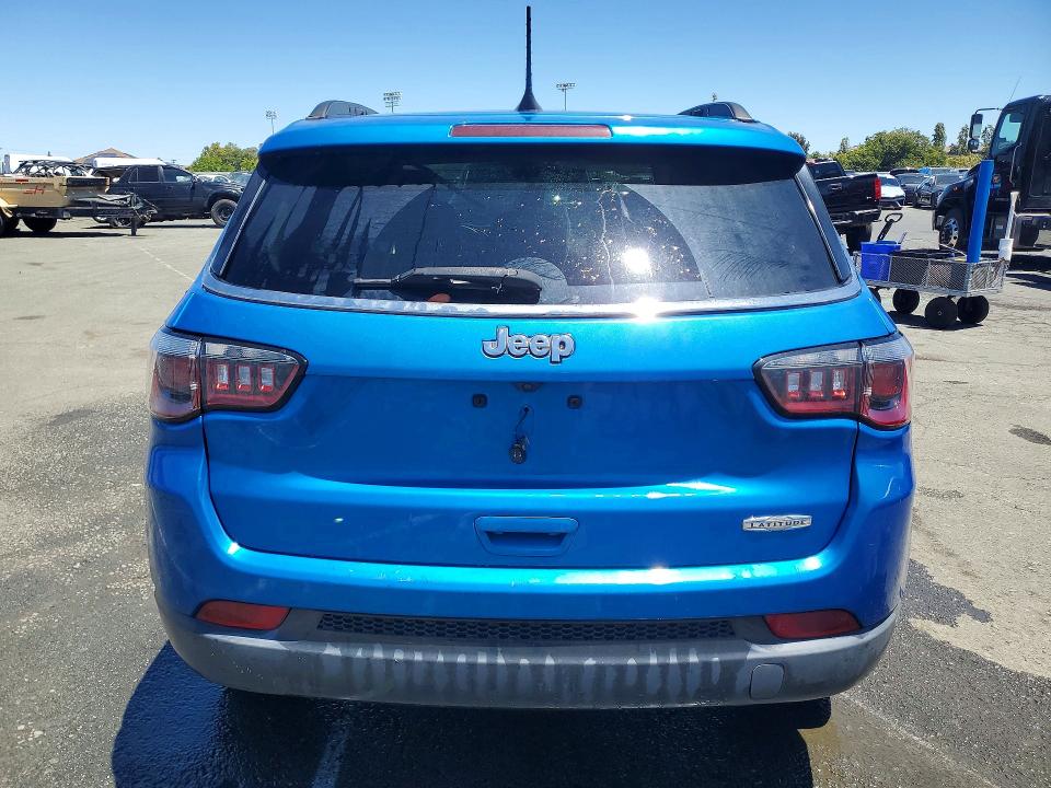 Photo 6 from auction – 2019 JEEP COMPASS with VIN 3C4NJCBB6KT730598