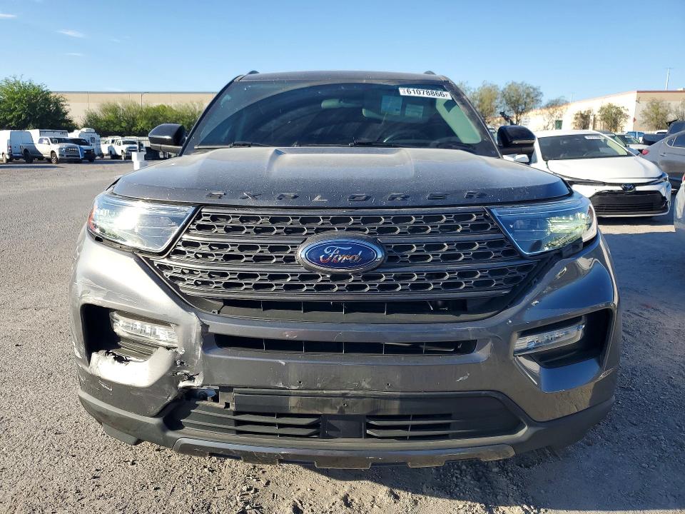 Photo 5 from auction – 2023 FORD EXPLORER with VIN 1FMSK7DH4PGA75776