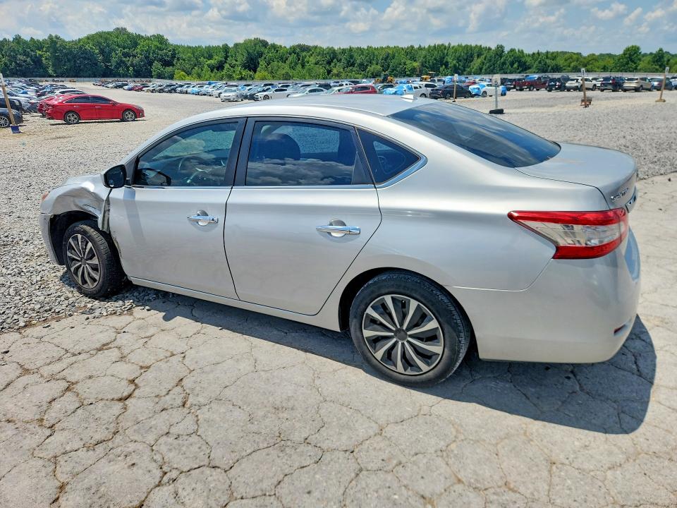 Photo 2 from auction – 2015 NISSAN SENTRA with VIN 3N1AB7AP5FL654025