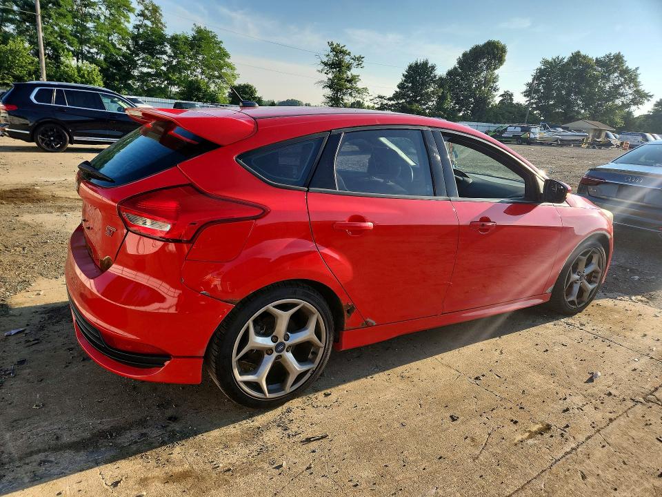Photo 3 from auction – 2017 FORD FOCUS with VIN 1FADP3L94HL310063