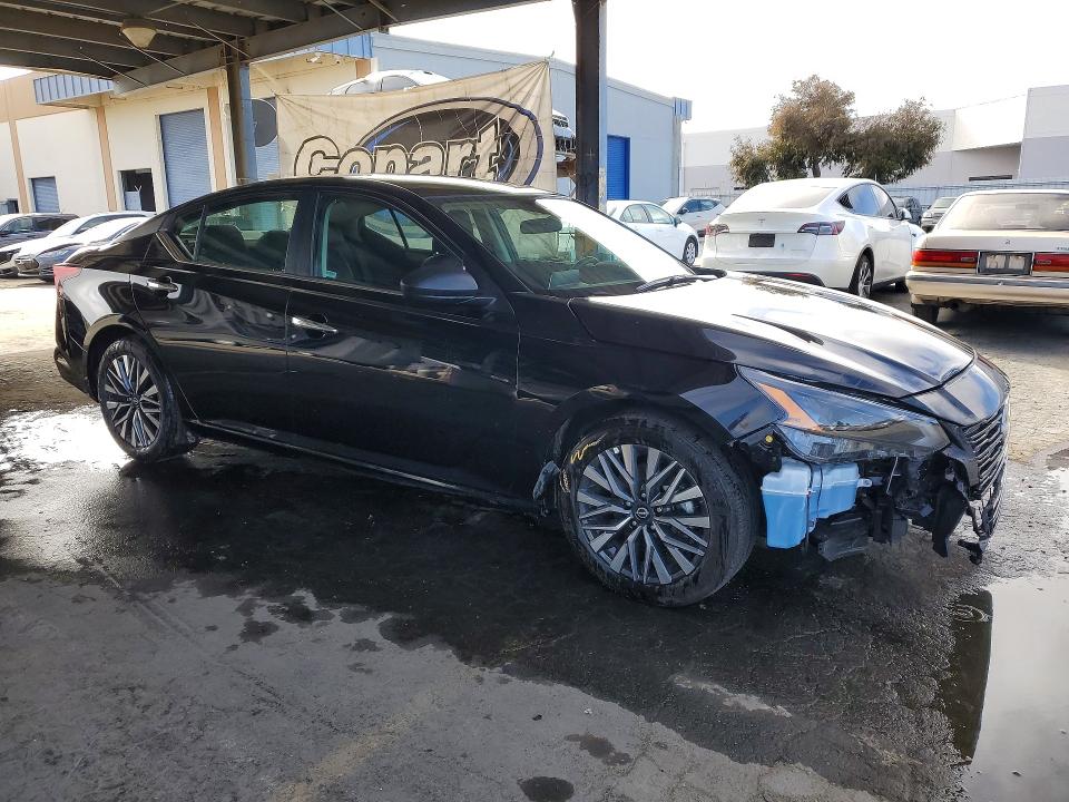 Photo 4 from auction – 2025 NISSAN ALTIMA with VIN 1N4BL4DV8SN432229