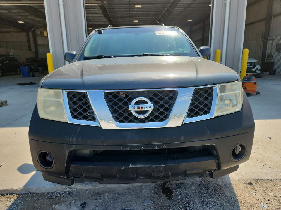 Photo 5 from auction – 2005 NISSAN PATHFINDER with VIN 5N1AR18W35C702341