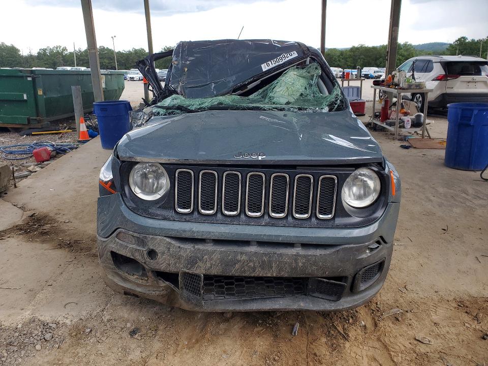 Photo 5 from auction – 2018 JEEP RENEGADE with VIN ZACCJBAB0JPJ00940